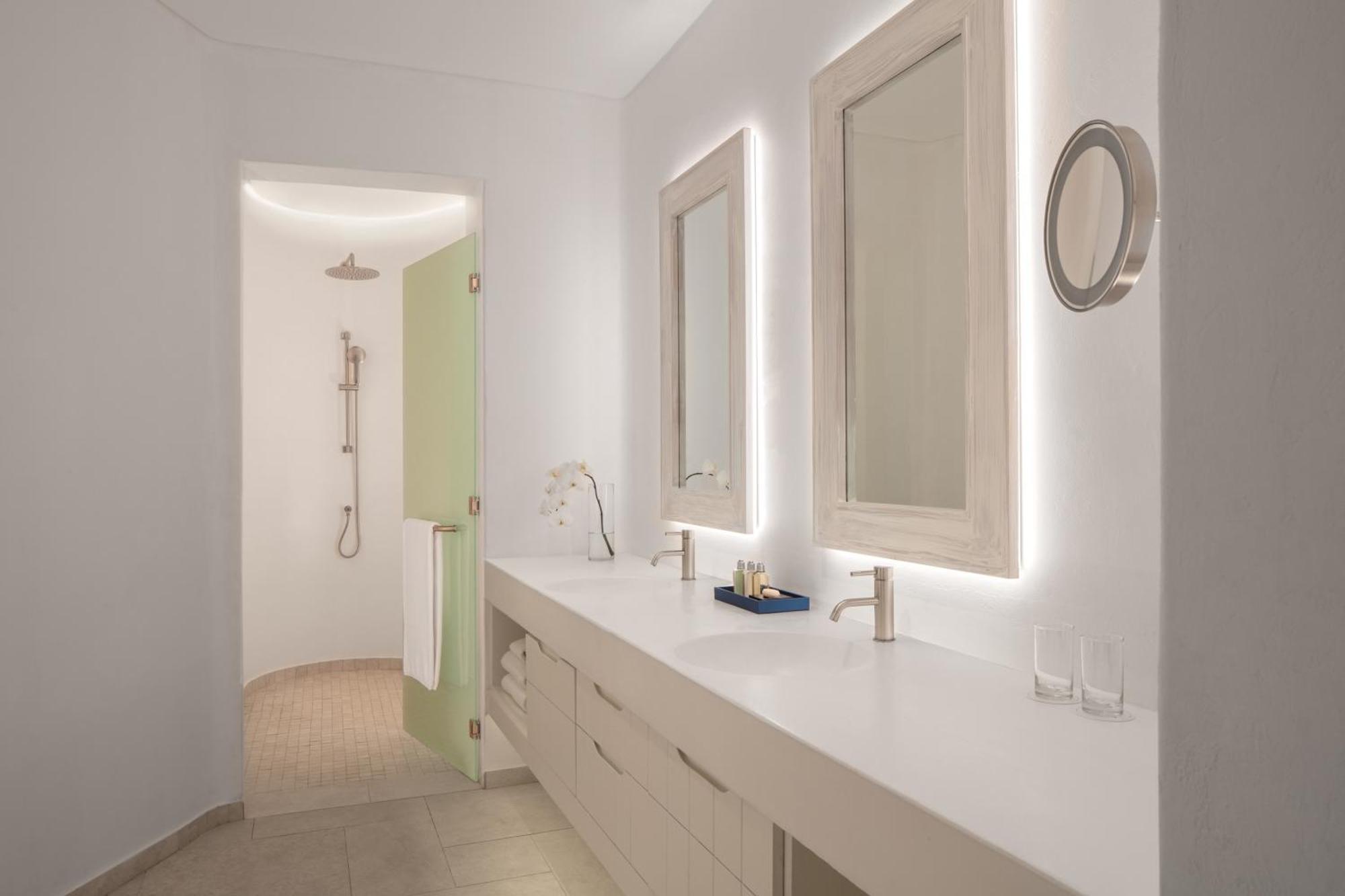 Hotel Anantara Santorini Abu Dhabi Retreat-Adults Only à Al Rahba Extérieur photo